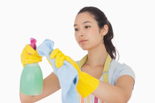 Move in cleaning for a W8 flat with kitchen and storage areas