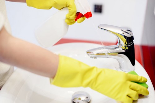 Preparing a W8 property for new occupants with detailed cleaning